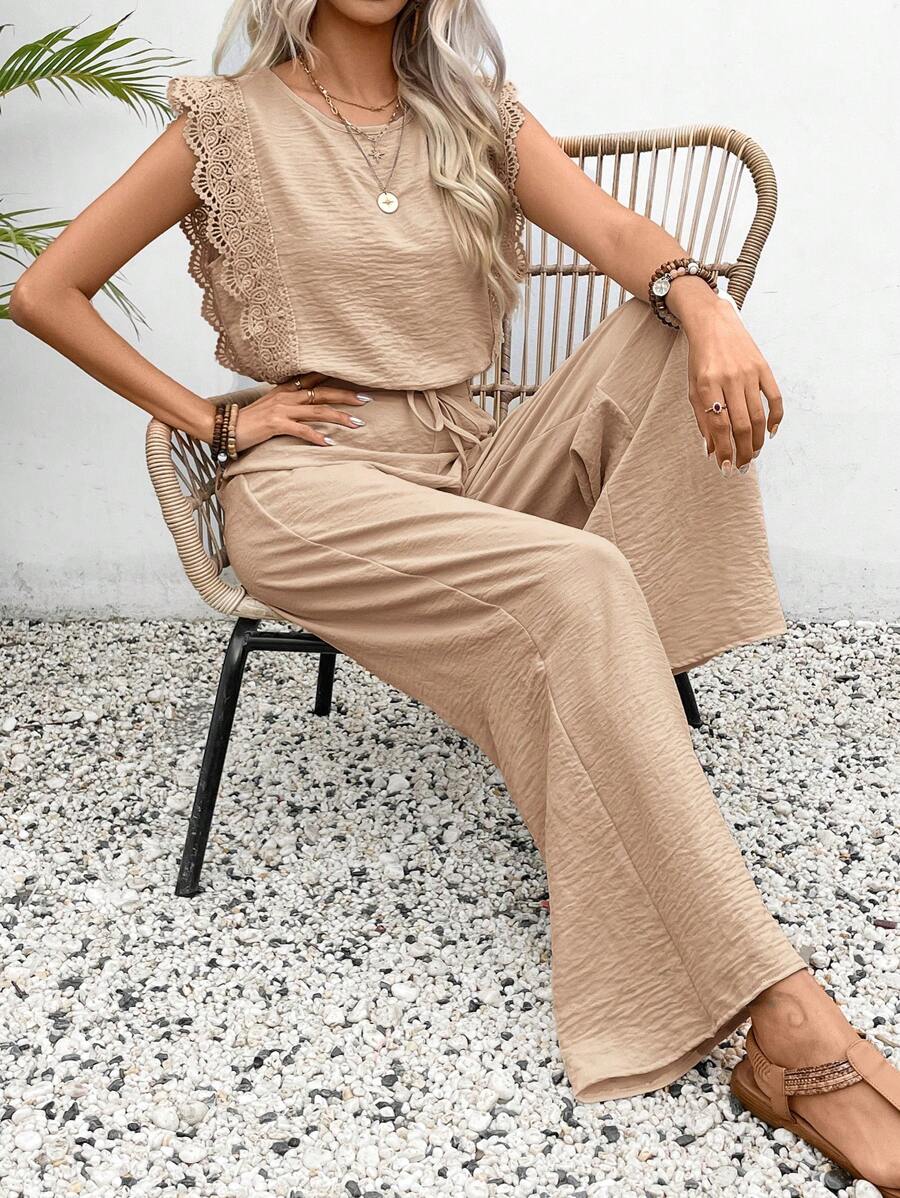 Conjunto Frenchy Casual com Renda e Calça Longa