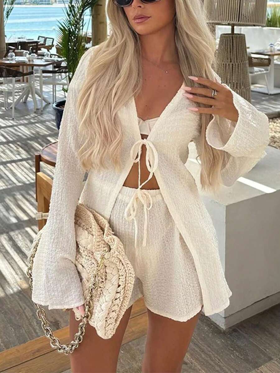 Conjunto Serena Casual com Top de Amarração e Shorts