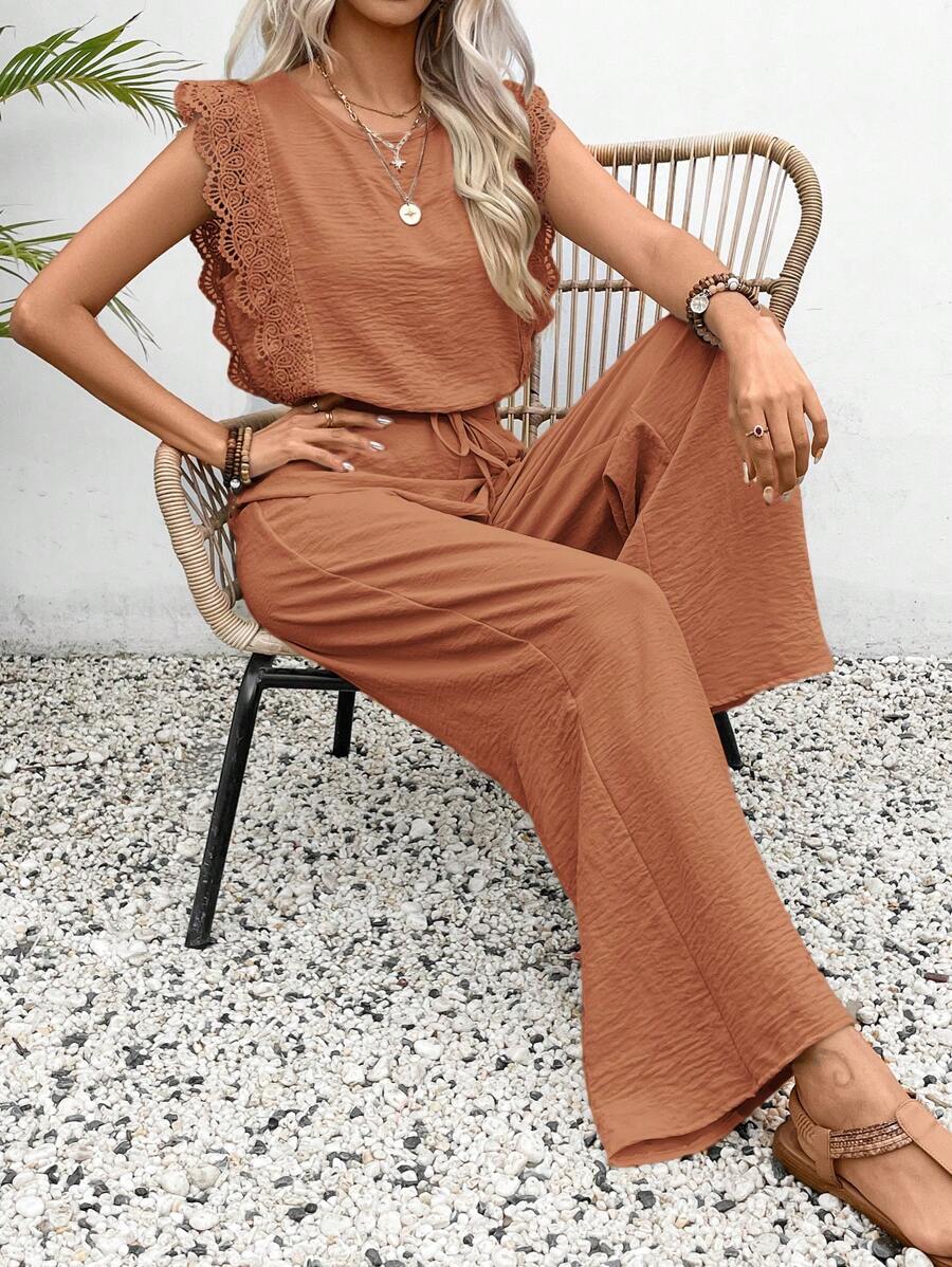 Conjunto Frenchy Casual com Renda e Calça Longa