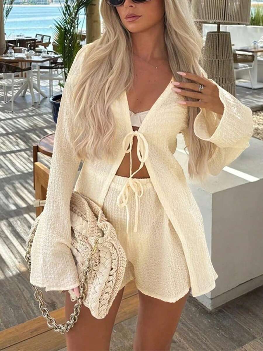 Conjunto Serena Casual com Top de Amarração e Shorts