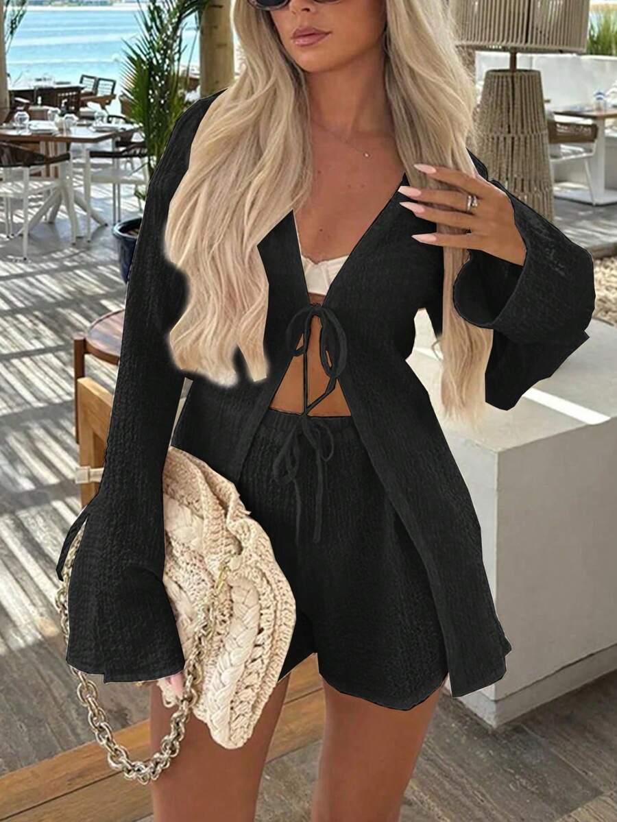 Conjunto Serena Casual com Top de Amarração e Shorts